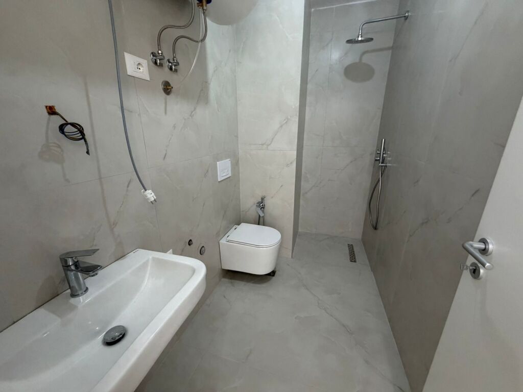 Jepet Apartament me qera