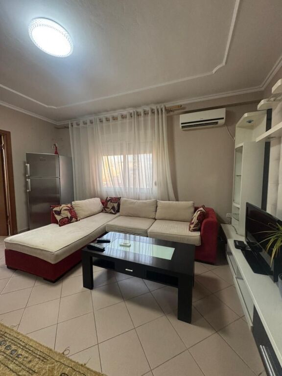 🏠JEPET ME QIRA Apartament 1+1 📍Rruga e Bogdaneve  🏢Kati i 5, me ashensor 📐Sip: 62 m² 💶Cmimi: 55.000 Leke/Muaj - Widok 2