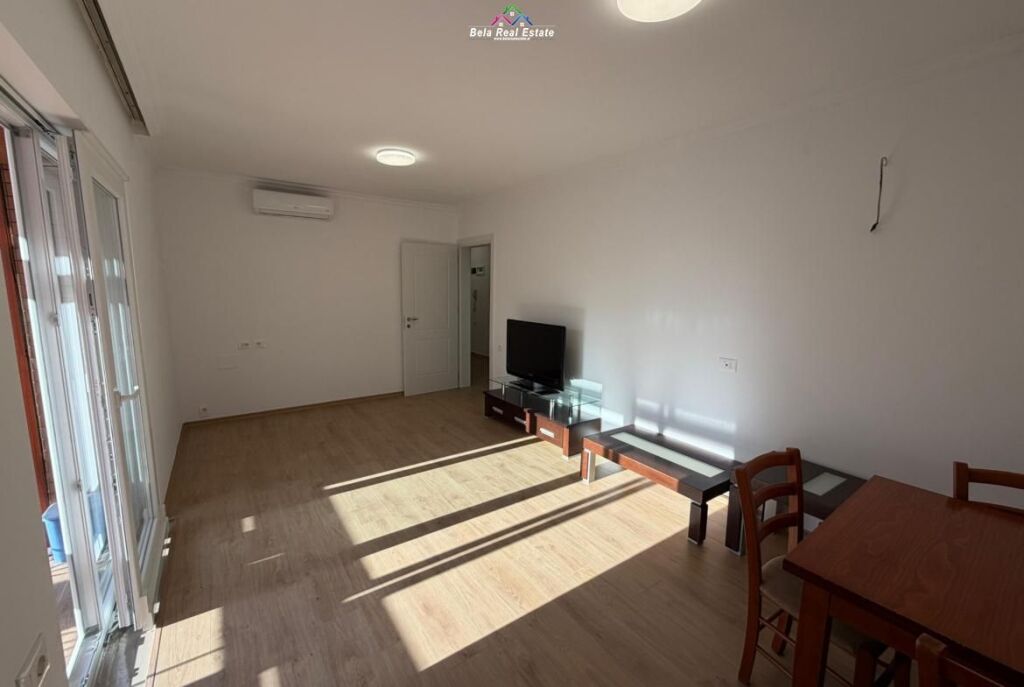 Zyre Me Qera 2+1 Ne Qender ( ID BZ2884) Tirane