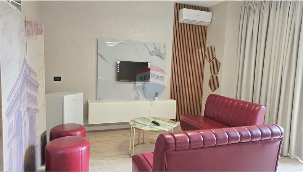 🏡 Apartament 2+1 me Qira – Qendër, Sheshi Skënderbej