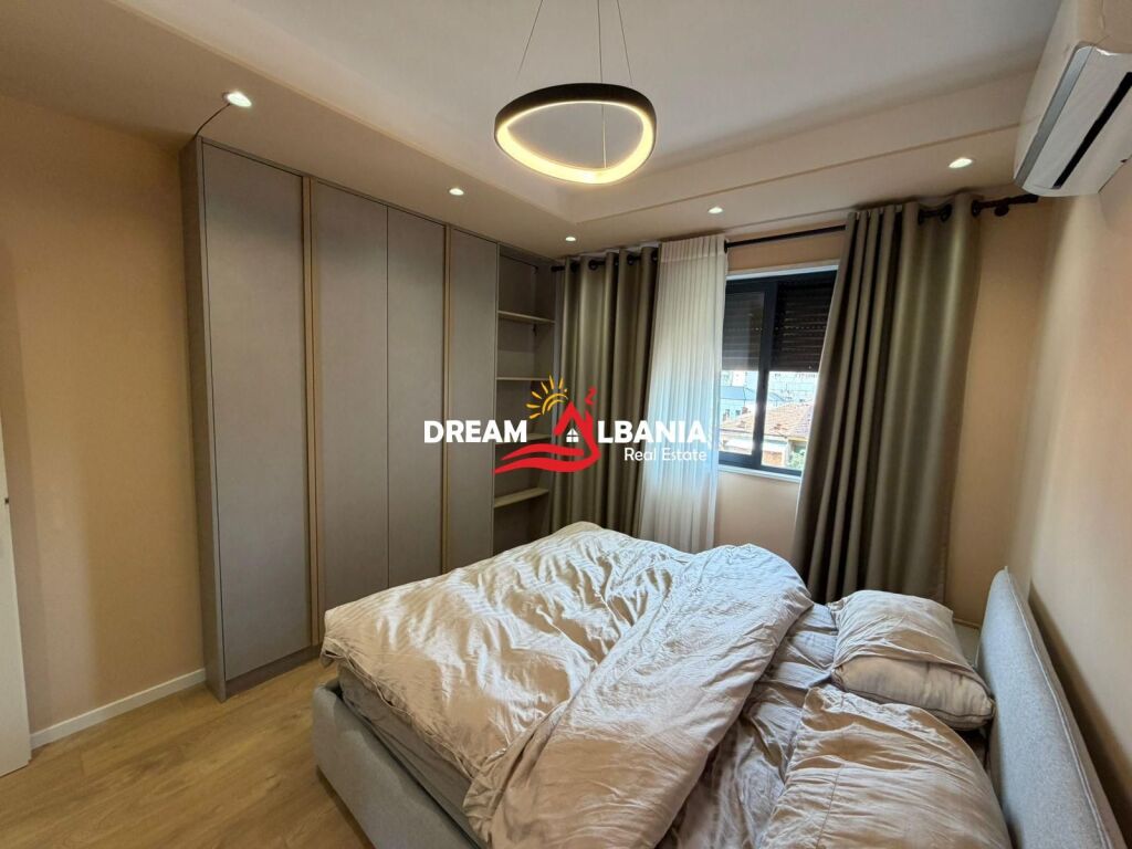 Super apartment 2+1+2 and garage included on Durresit street near Colosseo (ID 41212201)
