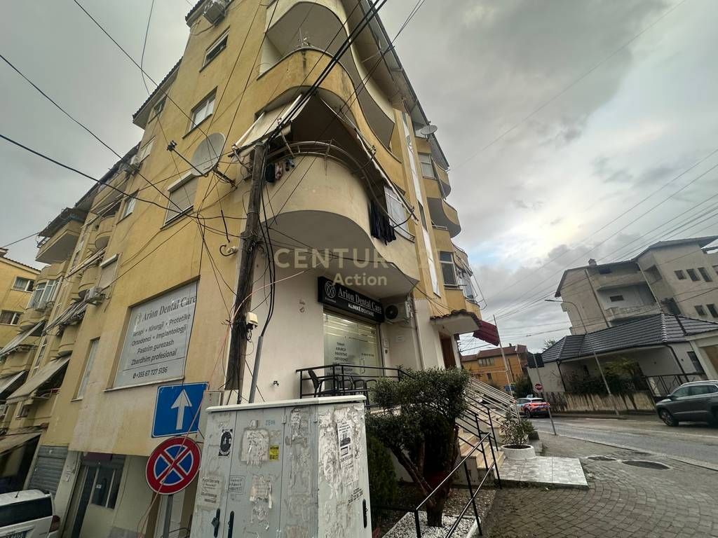 Monolocale in vendita. Piano terra. Selite vicino a Marlin Barleti. 60.000 €
