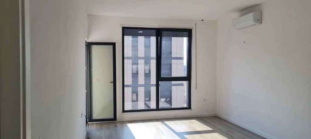 UFFICIO IN AFFITTO 64M2 PORCELAN