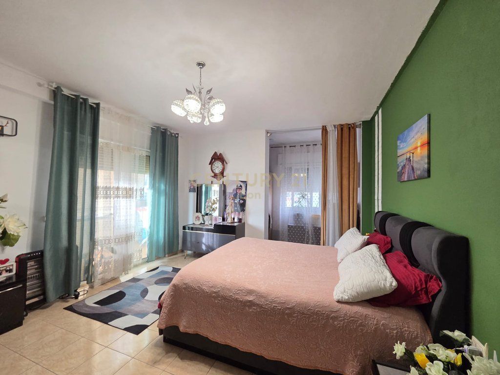APARTMENT 1+1 FOR SALE NEAR THE VILA SE ZOGUT !