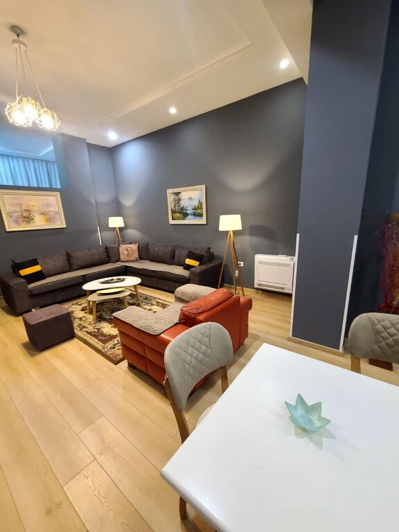 Apartment 1+1 for rent, 1st floor, 90 m² 600 €, Liqeni i Thate