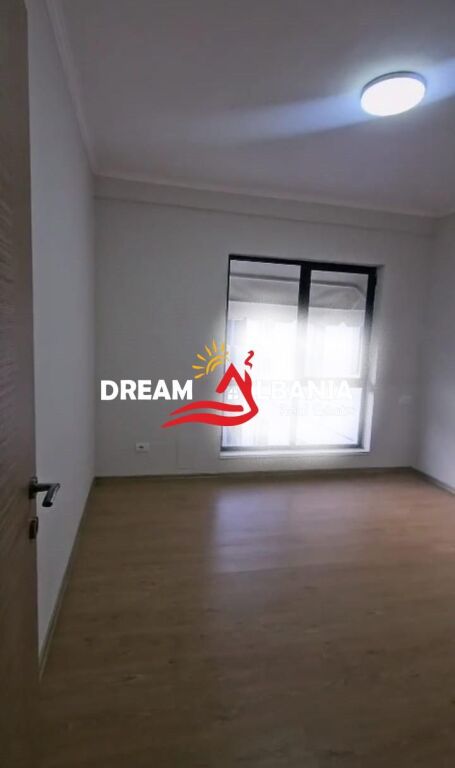 Jepet Apartament 2+1+2 wc me Qera ne Rrugen 5Maji ,Tirane ( ID 42215512 )