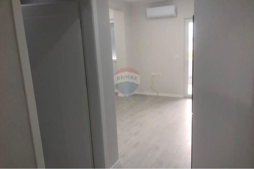 Building - For Rent - Kodra e Priftit, Tirana