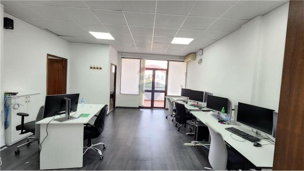Ufficio in affitto a Bllok