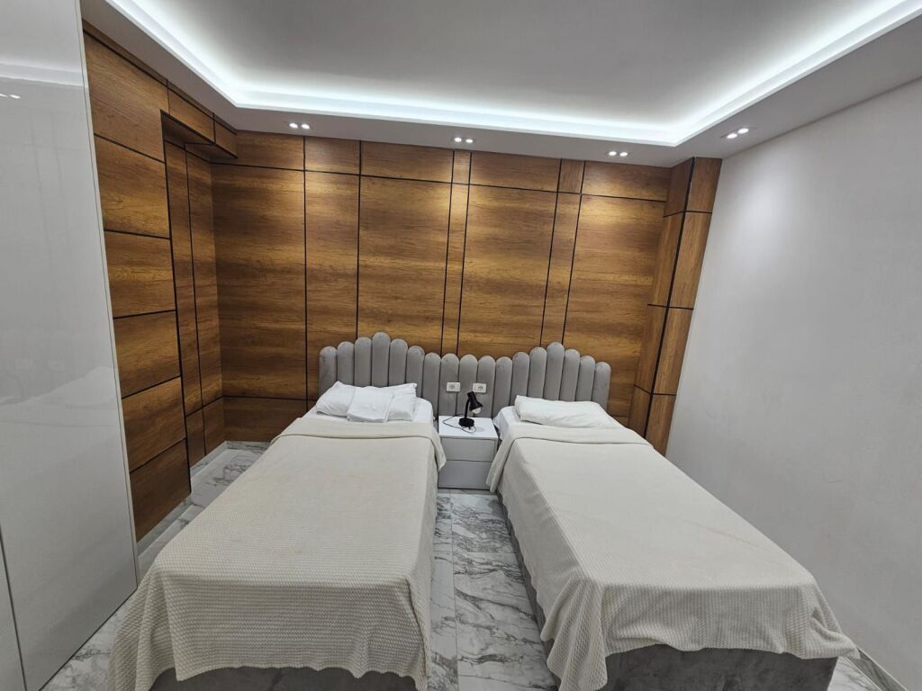 APARTAMENT 2+1 PËR SHITJE NË PLAZH, DURRËS – PRANË PASTIÇERI PELIKAN