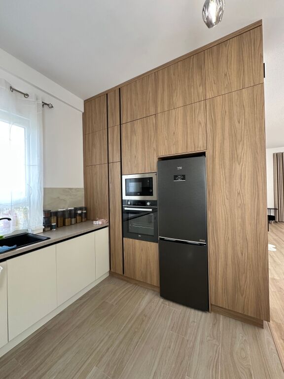 🏡 Jepet Vile 3 Kateshe me qira te Vila Lule