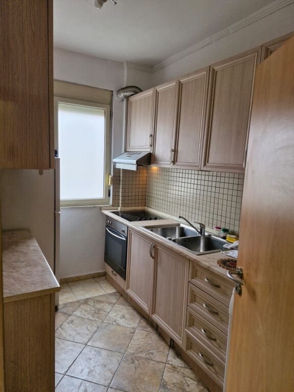 Apartament 2+1 me qira – Rr. e Kosovareve, pranë Liqenit Artificial !
