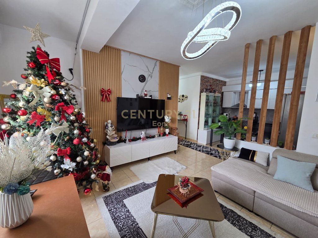 APARTMENT 1+1 FOR SALE NEAR THE VILA SE ZOGUT !