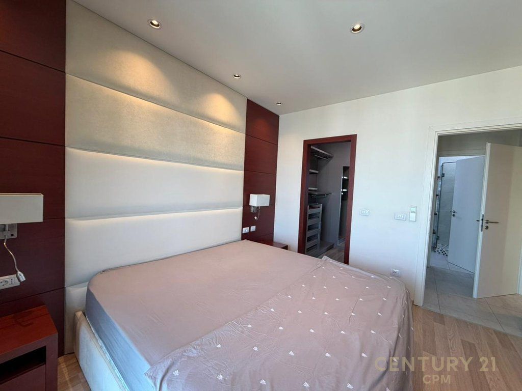 Apartament 2+1 per qira te Ambasador 3