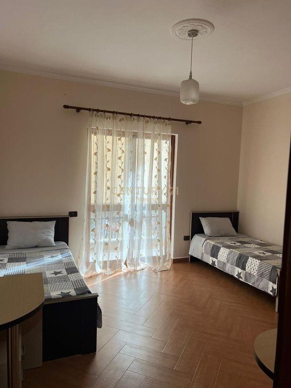 APARTMENT FOR RENT AT PETRO NINI