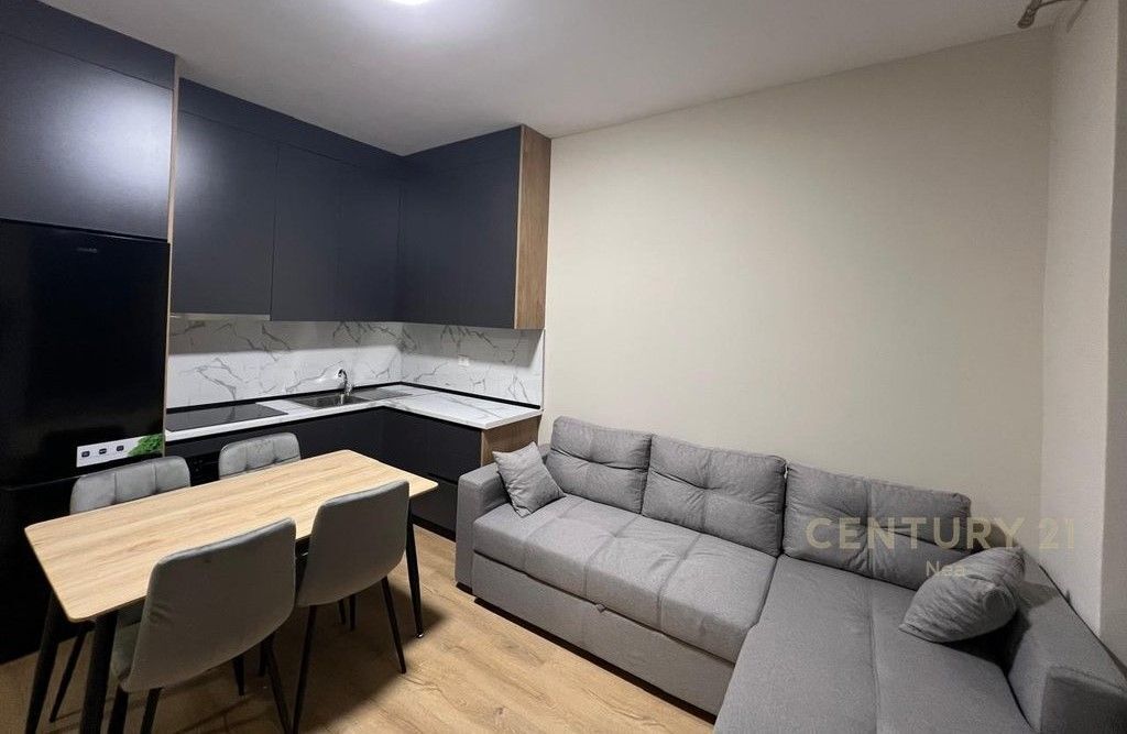 VENDESI APPARTAMENTO 2+1 - NUOVO BOULEVARD