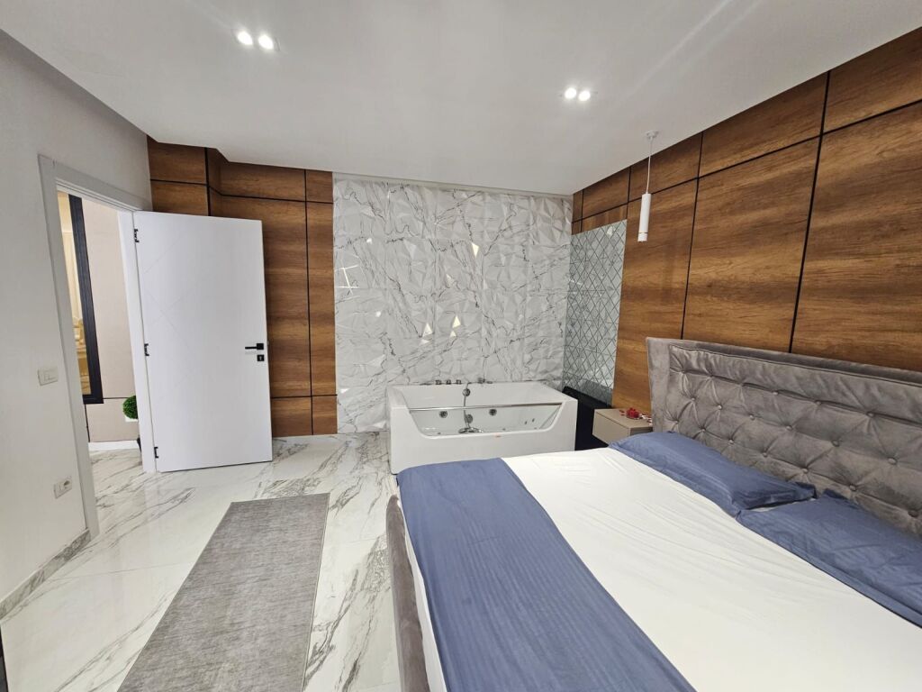 APARTAMENT 2+1 PËR SHITJE NË PLAZH, DURRËS – PRANË PASTIÇERI PELIKAN