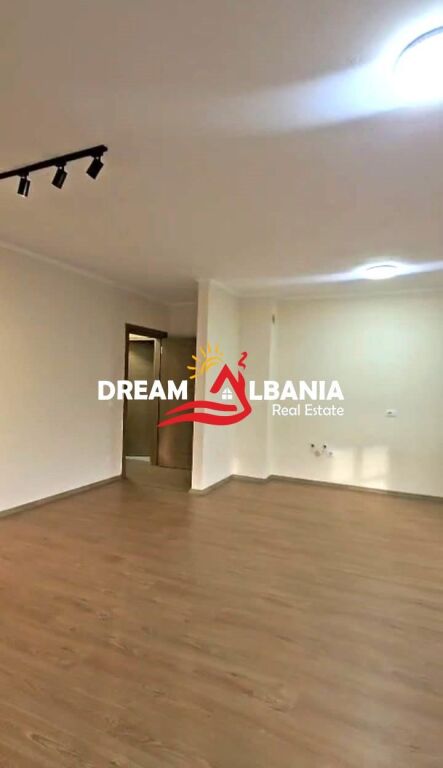 Jepet Apartament 2+1+2 wc me Qera ne Rrugen 5Maji ,Tirane ( ID 42215512 )