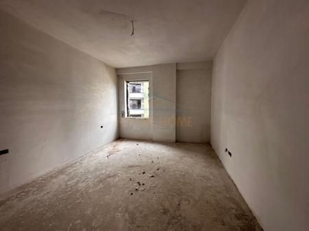 In vendita, Appartamento 3+1+2, Paskuqan