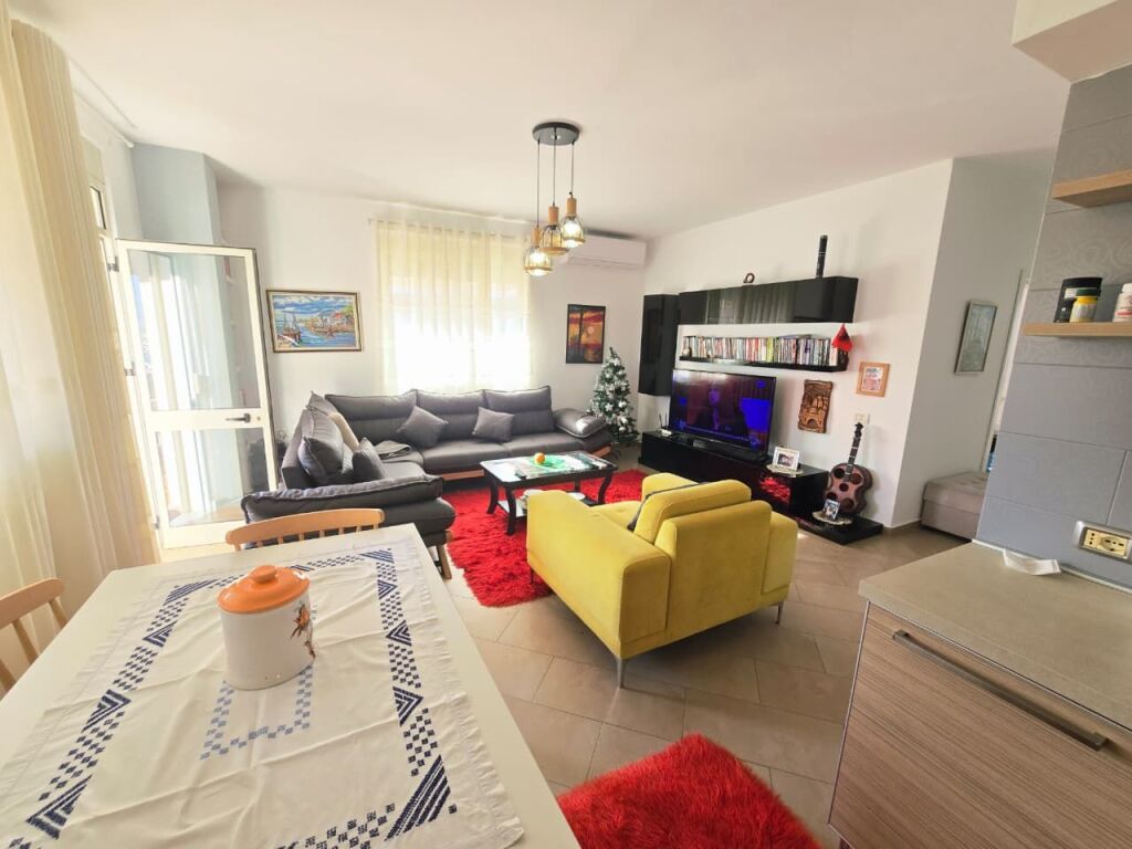 🔥Shitet super apartament 2+1 me 2 veranda tek Kodra e Diellit🔥