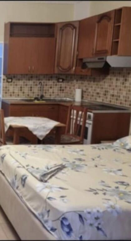 GARSIONERE 350 EURO.UNIVERSITETI MARIN BARLETI