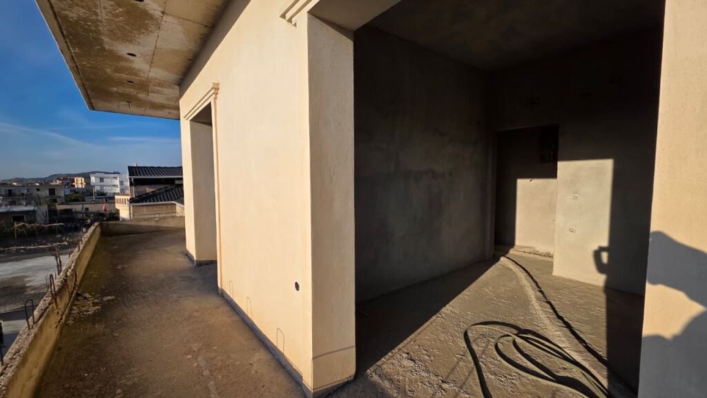 3-storey building for sale in Vlora, Lgj 24 Maji
