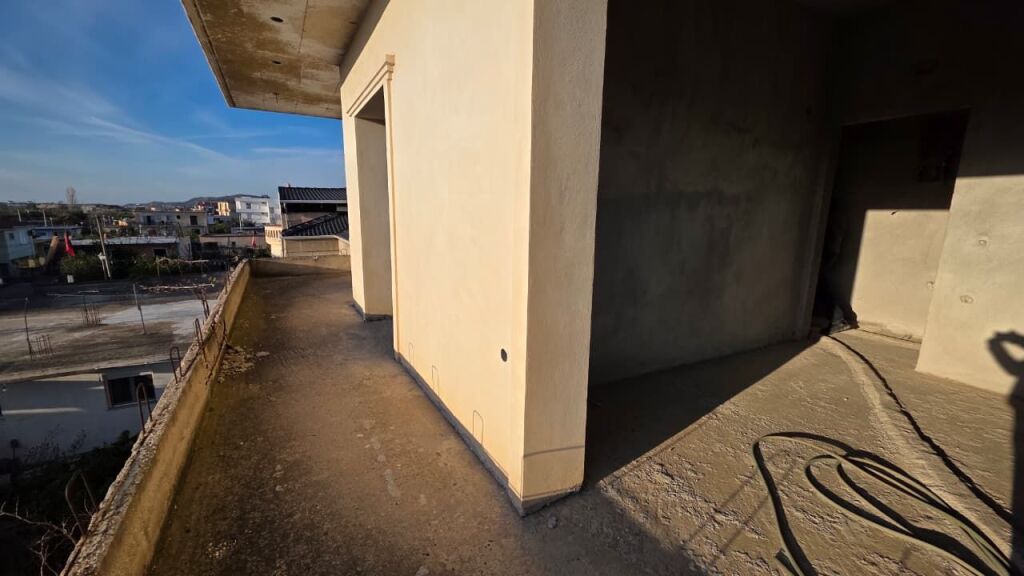 3-storey building for sale in Vlora, Lgj 24 Maji