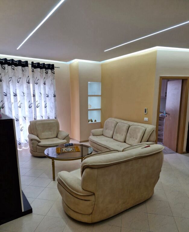 APARTAMENT ME QERA – RRUGA NDREKO RINO