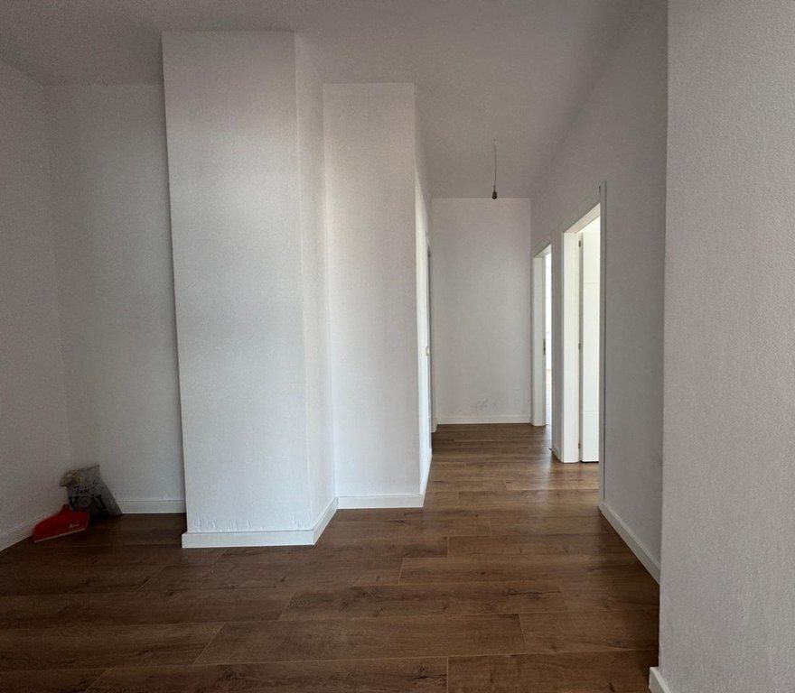 Shitet apartament 3+1 ne Astir me cmim okazion 850 euro/m²