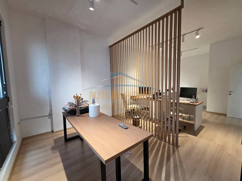 Affitto,Ambiente ufficio,Complesso Square 21