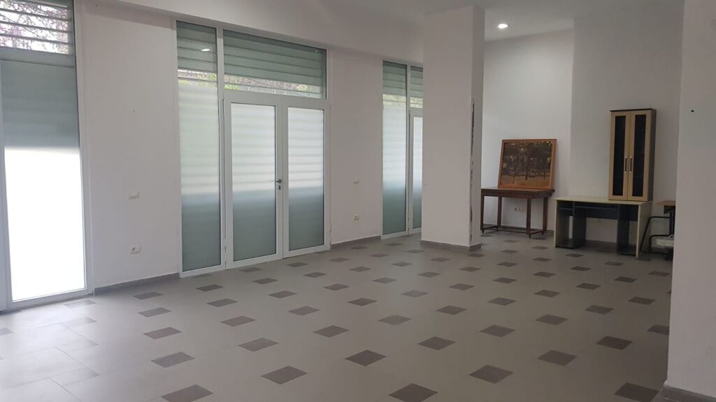 🏢 Shop for Sale in Ali Dem – Strategic Location
