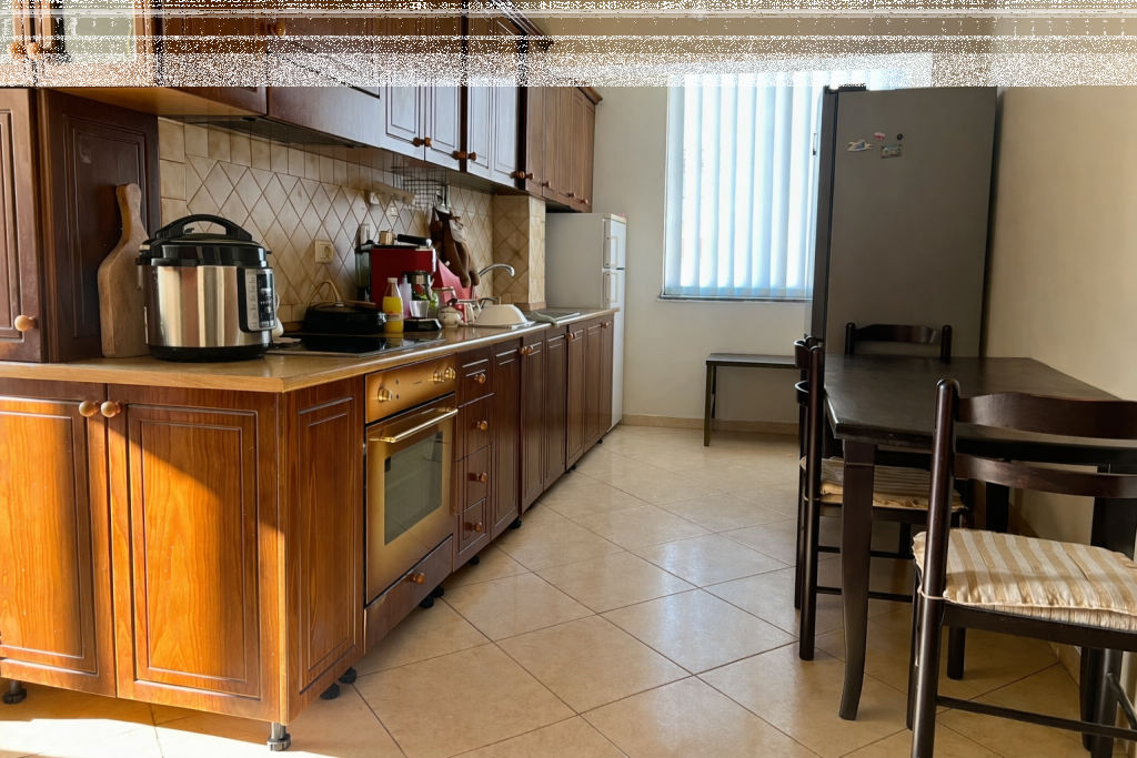 Vendesi Appartamento 2+1 a Elbasan | Pannello Solare | Vicino al Parco Rinia *Non agenzia