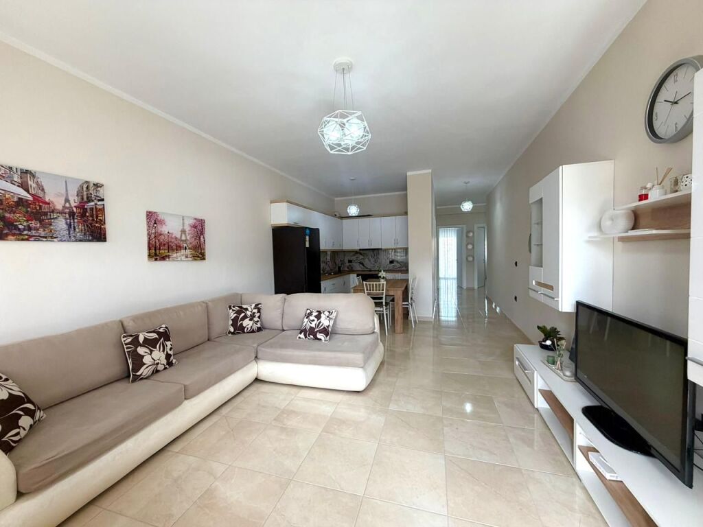 Appartamento 2+1 in Affitto a Lungo Termine - Centro, vicino Hotel Partner, Vlore
