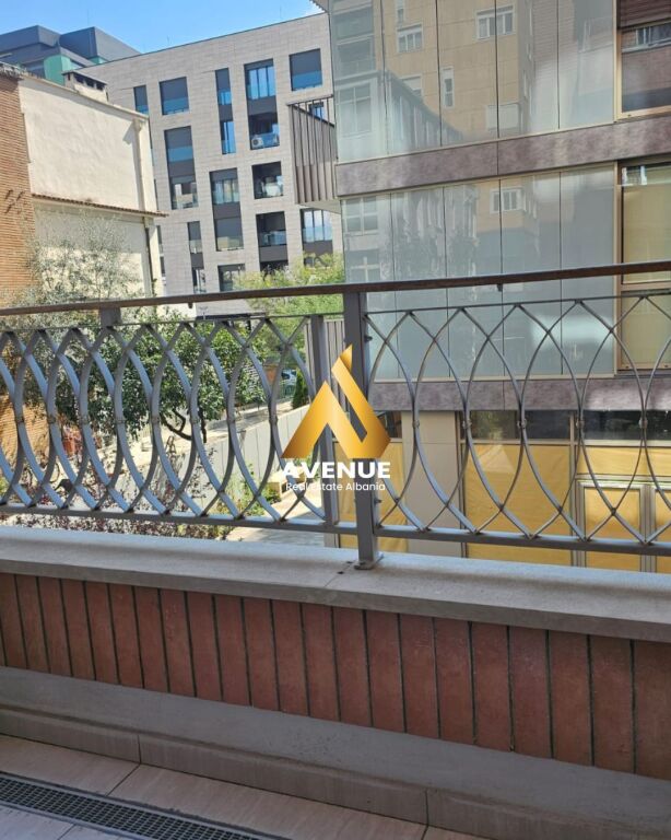 UFFICIO IN AFFITTO – VICINO A RTSH TIRANA
