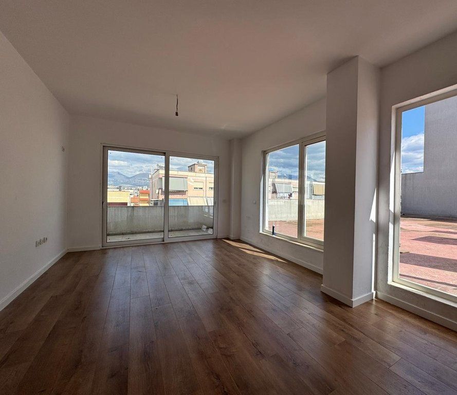 Shitet apartament 3+1 ne Astir me cmim okazion 850 euro/m²