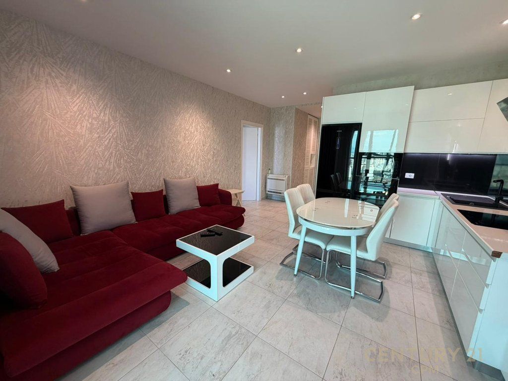 APARTAMENT 2+1 ME QIRA TEK AMBASADOR 3