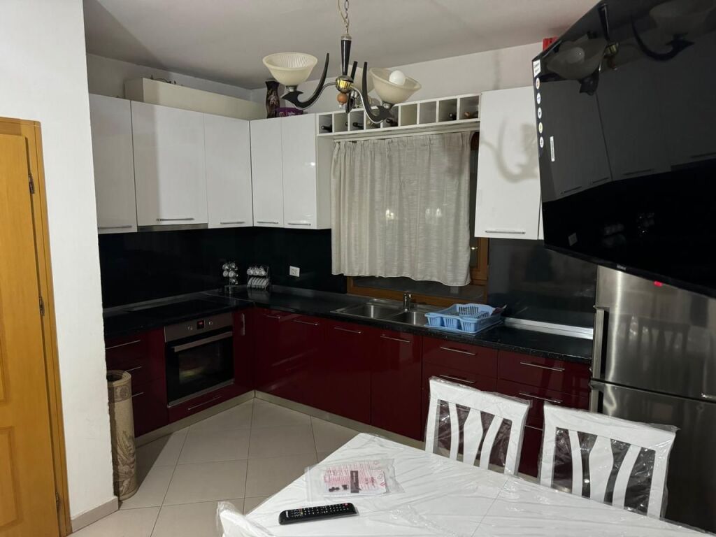 HOUSE FOR RENT 2+1- PETRELA STREET, NEAR THE TRAIN STATION, NEW BOULEVARD