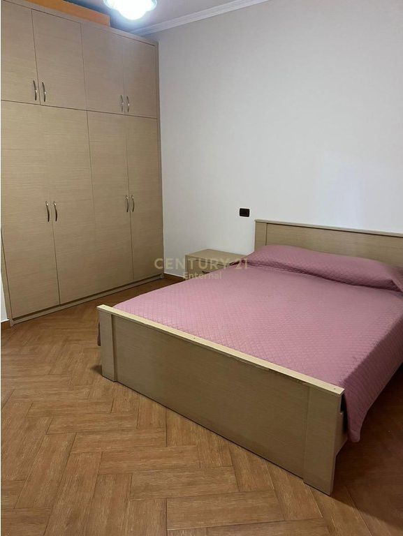 2+1 Apartment for Rent near Petro Nini Luarasi High School, New Tirana