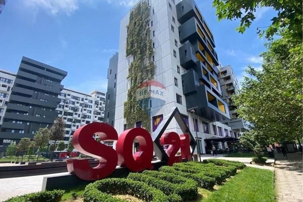 Zyrë - Për Qira - Square 21, Tiranë
