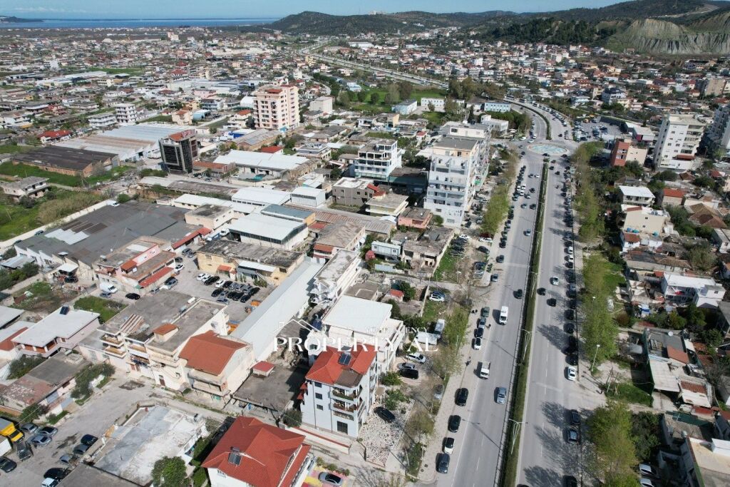 Immobile in Vendita in Via Gjergj Kastrioti, Vlora – Opportunità Ideale di Investimento &amp; Business