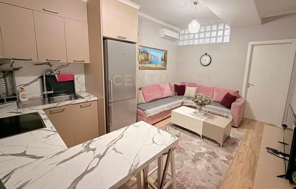 Appartamento 1+1 in affitto ad Astir