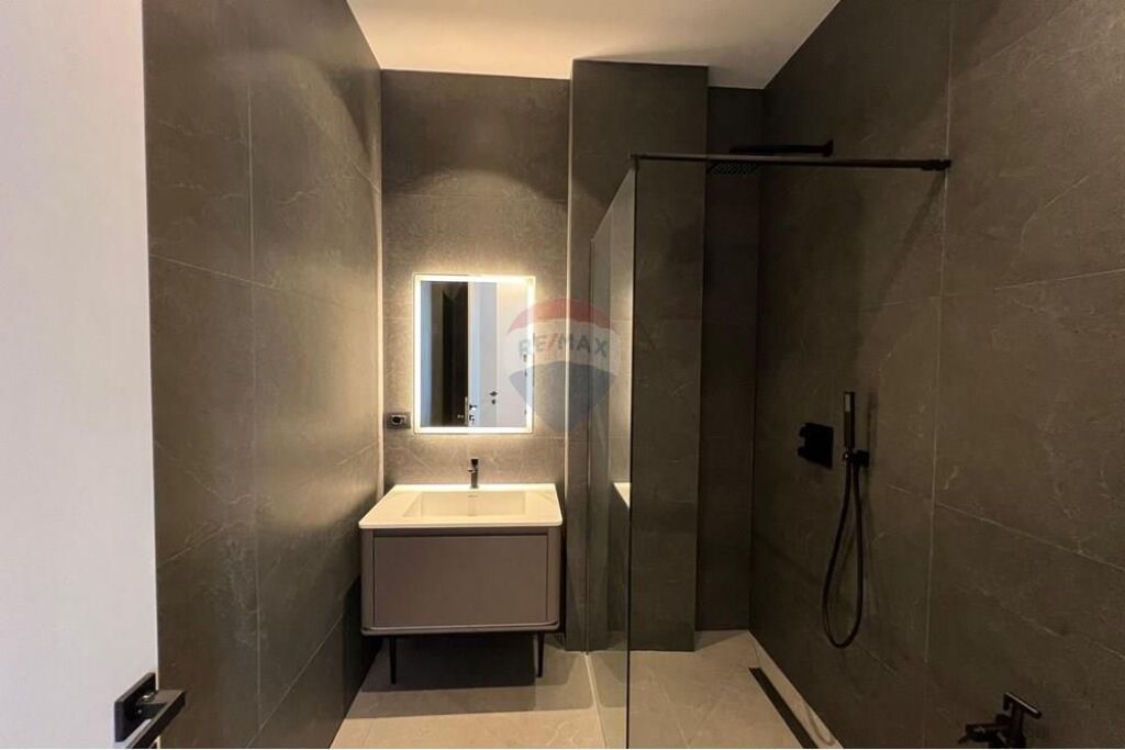Villa - In Affitto - Vilat Forest, Tirana