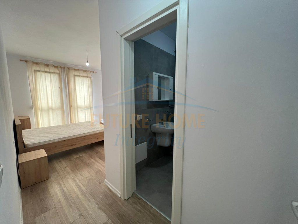Qera, Apartament 2+1+2, Kompleksi Univers City, Tiranë.