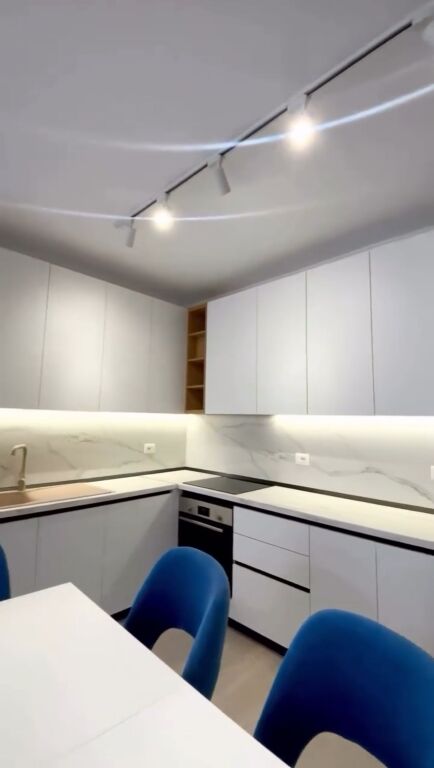 🏡 Apartament 2+1+2 me qira tek Petro Nini