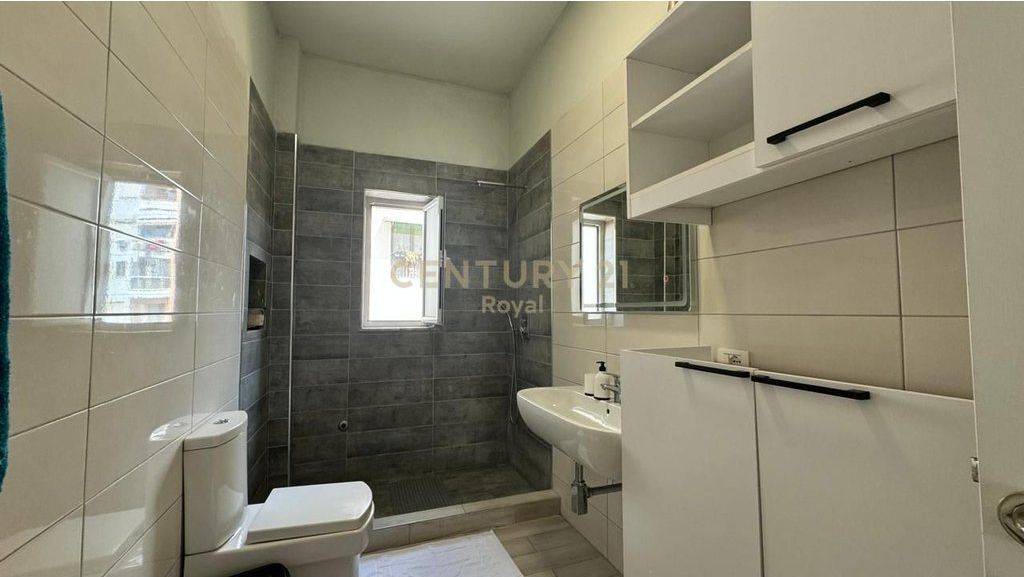 2+1 Apartment for rent on Barrikadave Street, Tirana - 900€ | 75 m² 900 € /Month