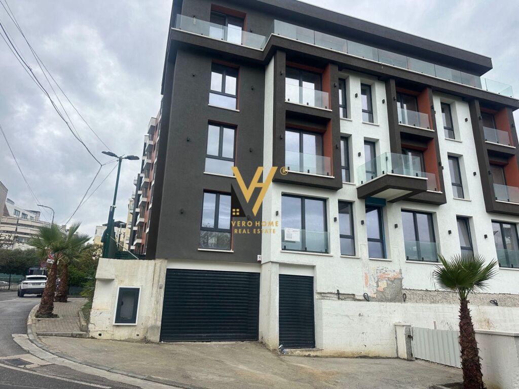 SHITET GODINE BIZNESI 1.100 M2 TE KODRA E DIELLIT 2.500.000 EURO