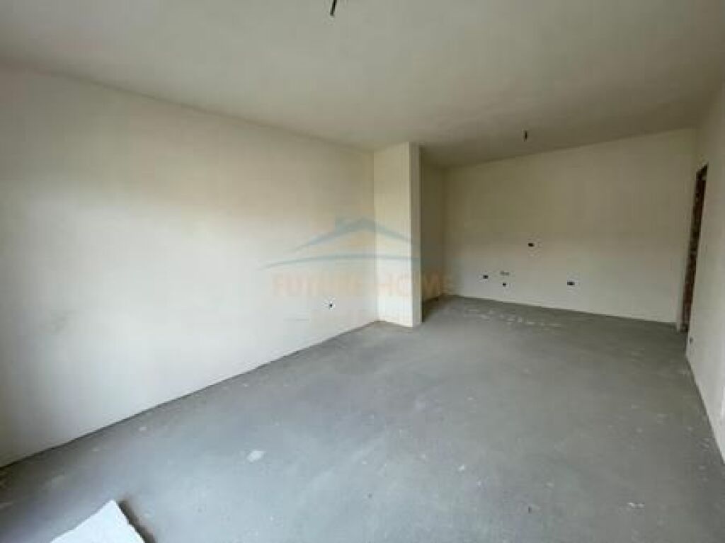 In vendita, Appartamento 2+1+2, Paskuqan, Tirane. Empire66636