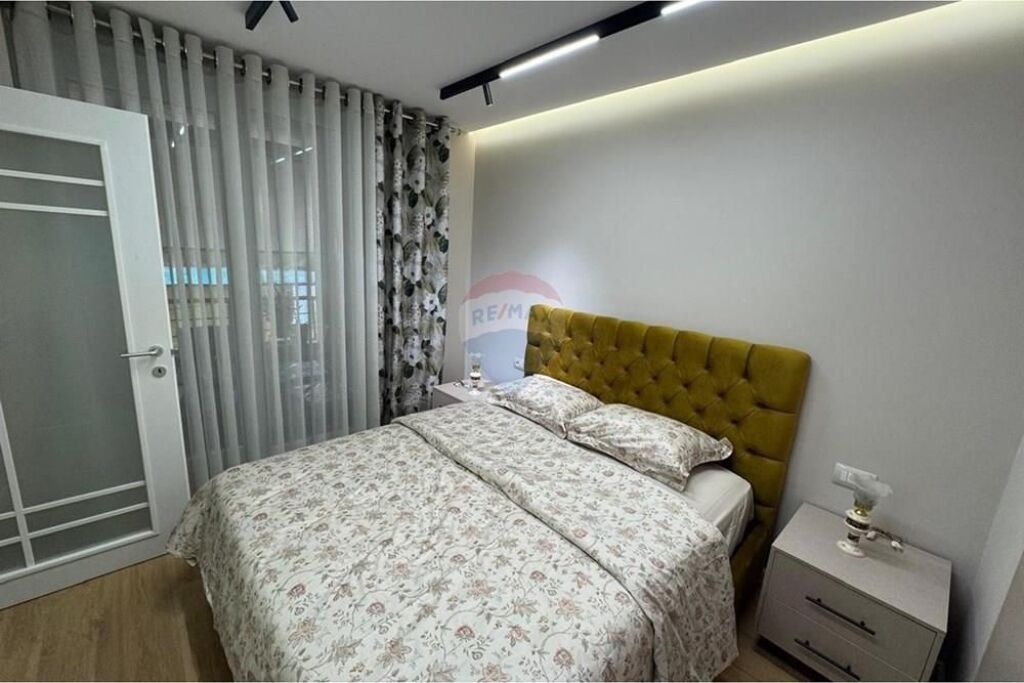 APARTAMENT LUKSOZ 1+1 PER QIRA-KOPSHTI ZOOLOGJIK