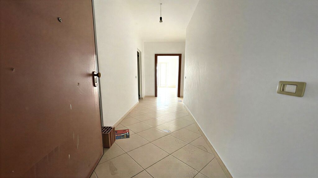 Shitet Apartament 1+1 Kati 8 Me Ashensor