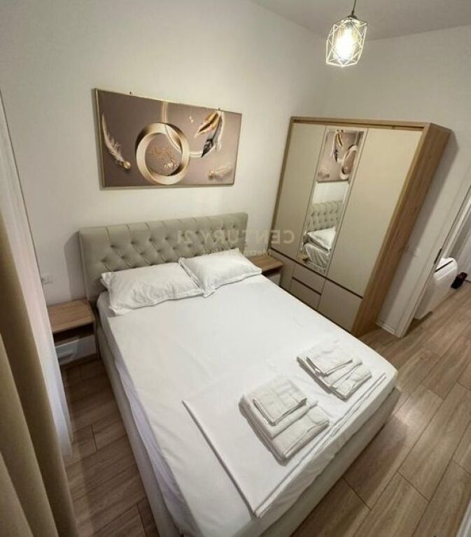 Apartament ne shitje 1+1+Post Parkimi, Ali Demi - Mangalemi