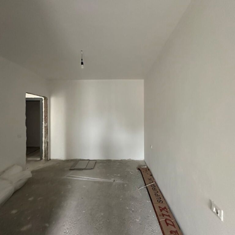 📌 Vendesi in vendita Appartamento 2+1 – Complesso Mirabella, Xhamllik 📍